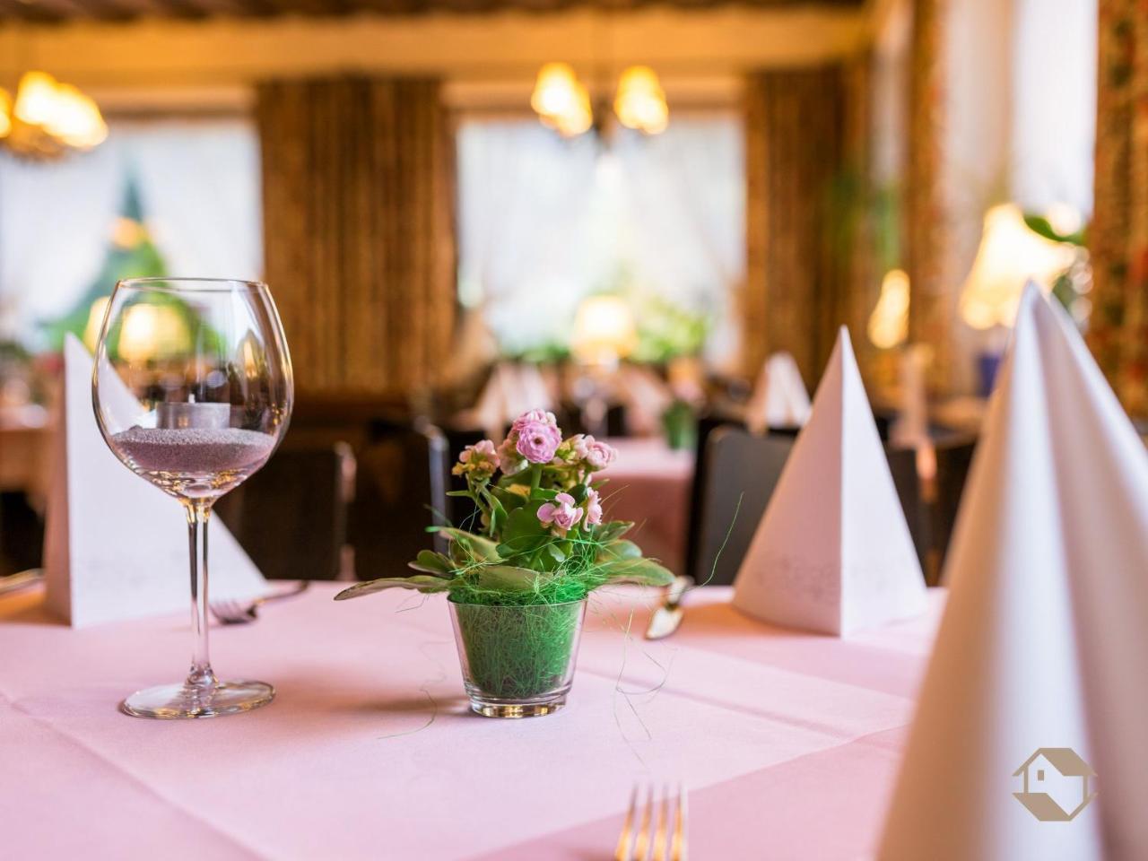 Hotel Landhaus Sonnenhof ทอดท์เนา ภายนอก รูปภาพ